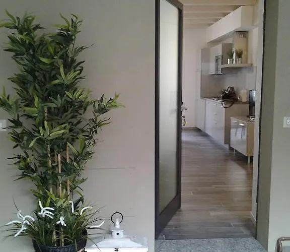 דירה Via Carcano 13 *