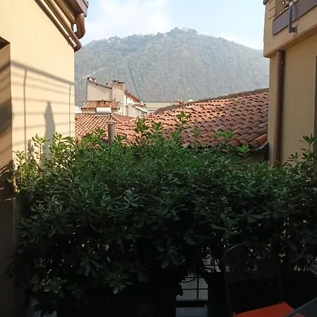 Daire Via Carcano 13 Como