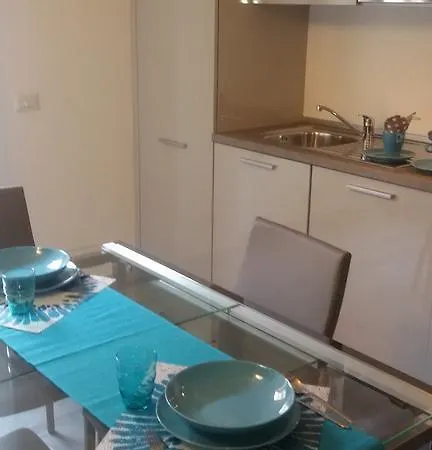 Via Carcano 13 Апартаменты Комо