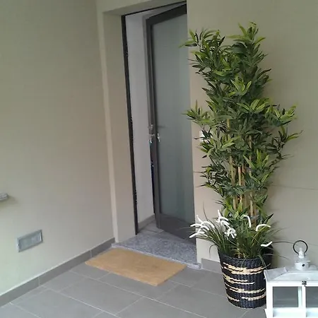 Via Carcano 13 コモ