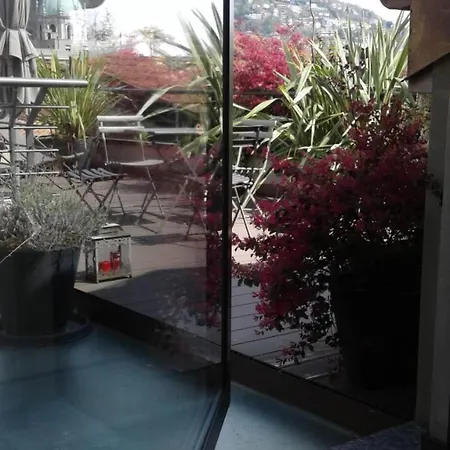 Via Carcano 13 Апартаменты *