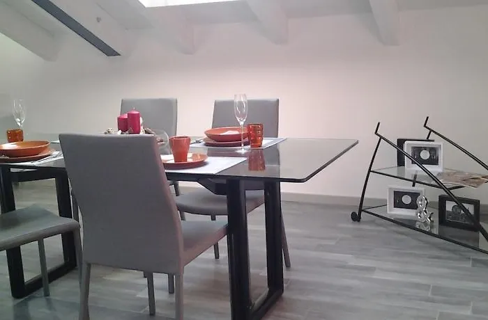 Via Carcano 13 Όπως