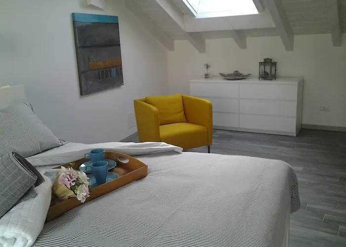 Via Carcano 13 דירה *