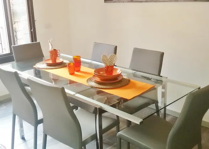 Via Carcano 13 Διαμέρισμα *