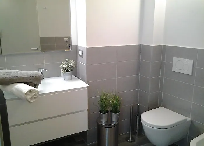 דירה Via Carcano 13 קומו