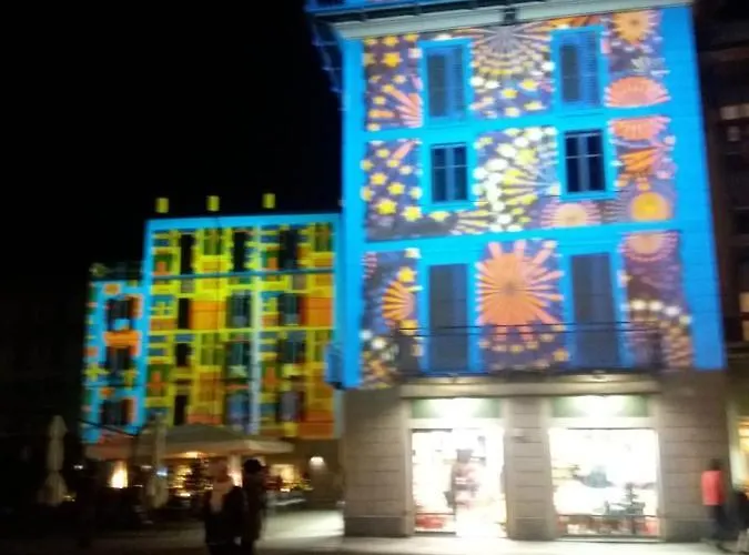 Via Carcano 13 קומו