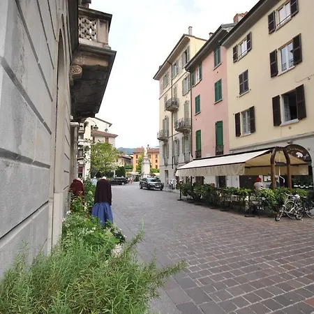 Via Carcano 13 Appartamento Côme