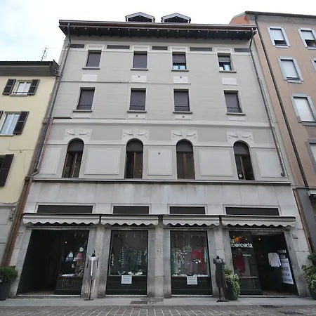 Via Carcano 13 Côme