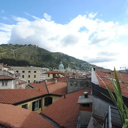 Appartement Via Carcano 13 *